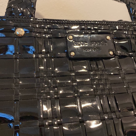 Kate Spade ♠️ Woven Patent Leather Tote - Picture 6 of 9